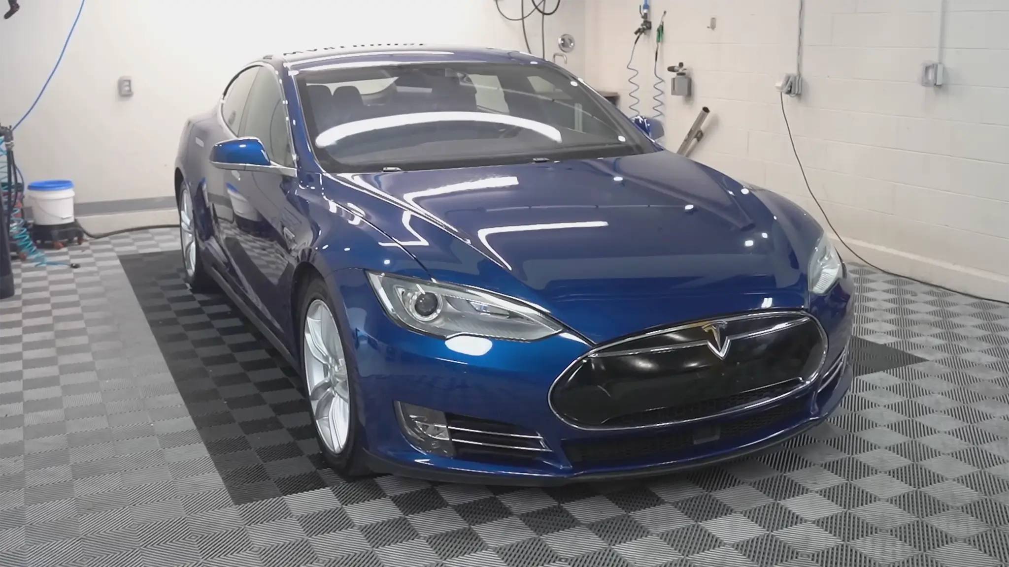 Tesla Model S - final