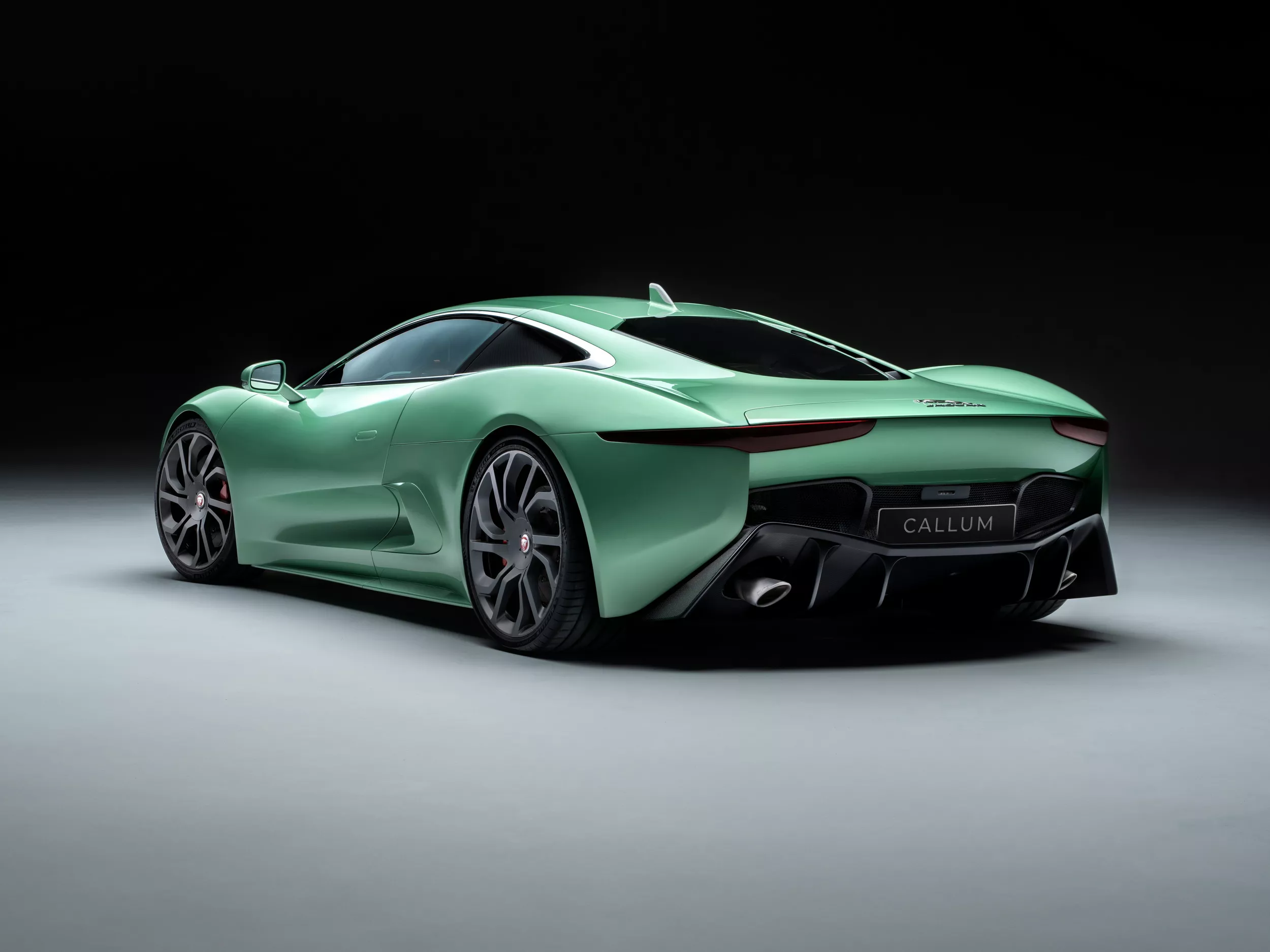 CALLUM Jaguar C-X75, traseira 3/4