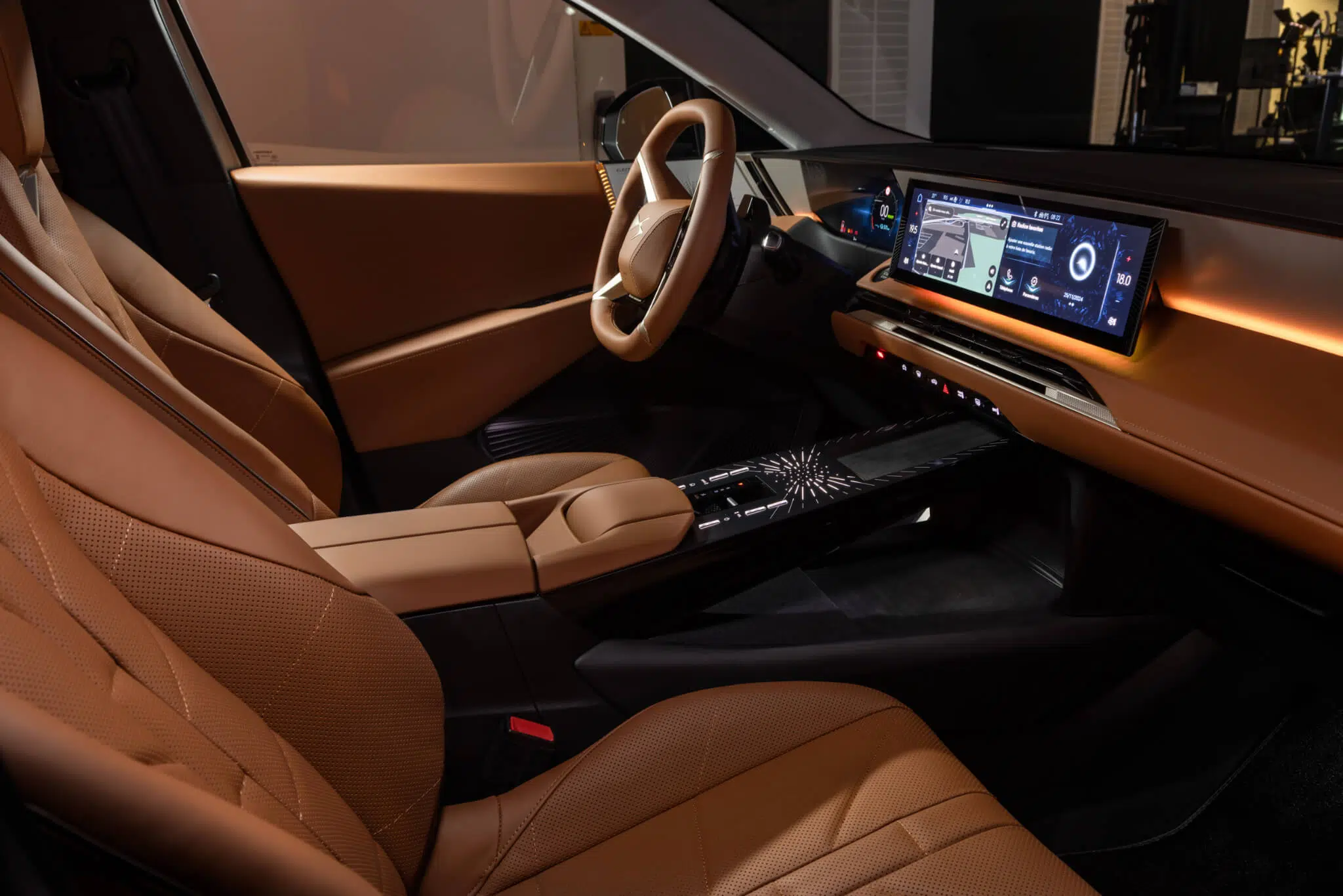 DS Nº8 interior