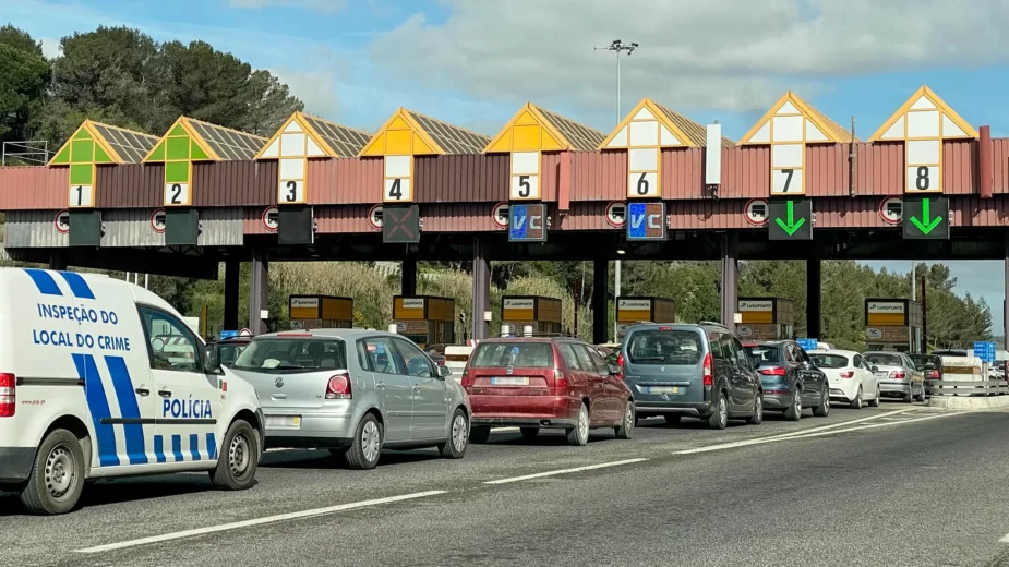 Praça das portagens - Ponte 25 de abril