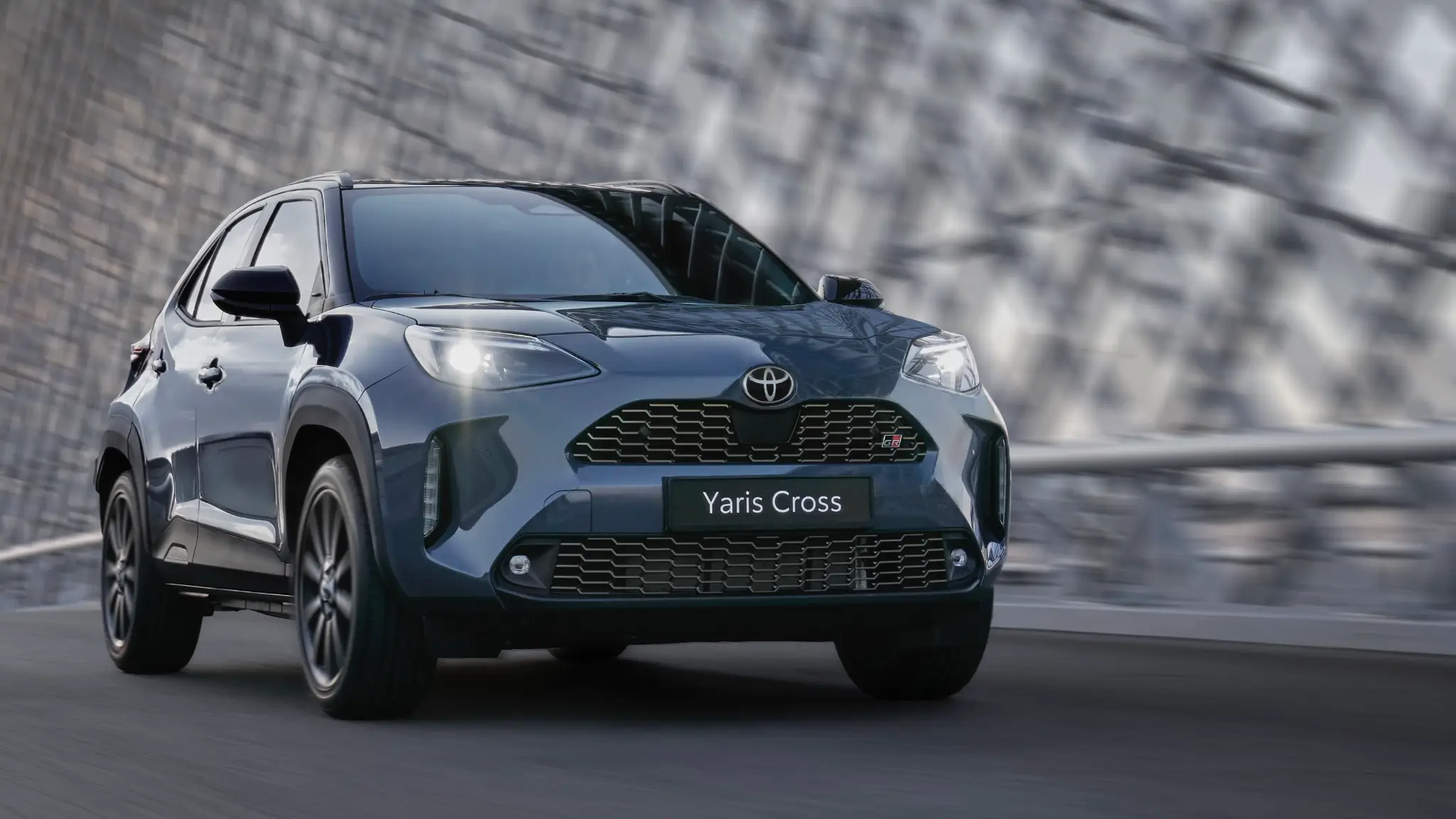 Toyota Yaris Cross ganha versão GR Sport para 2025