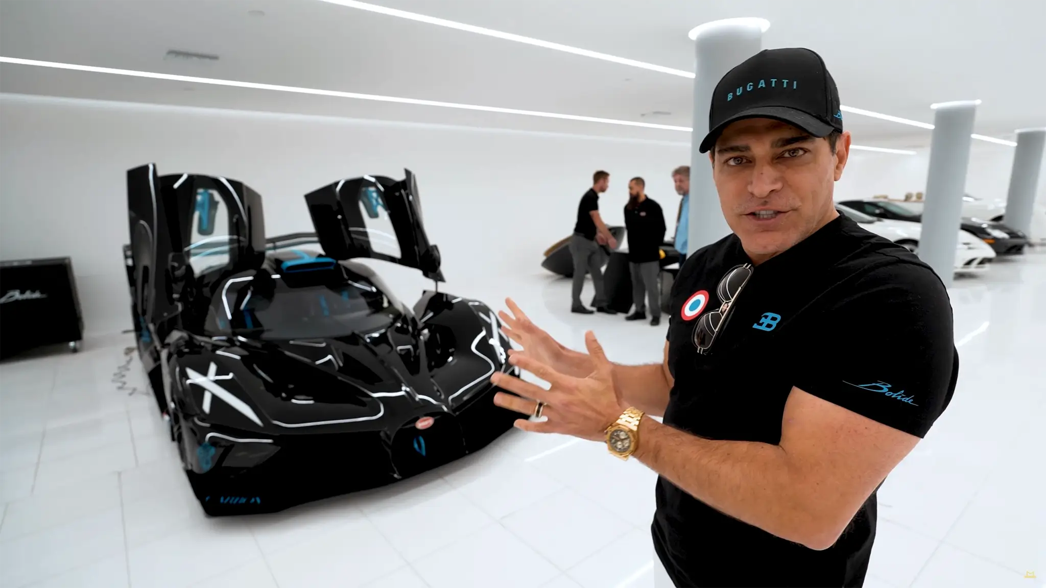 Bugatti Bolide de Manny Khoshbin chega a casa