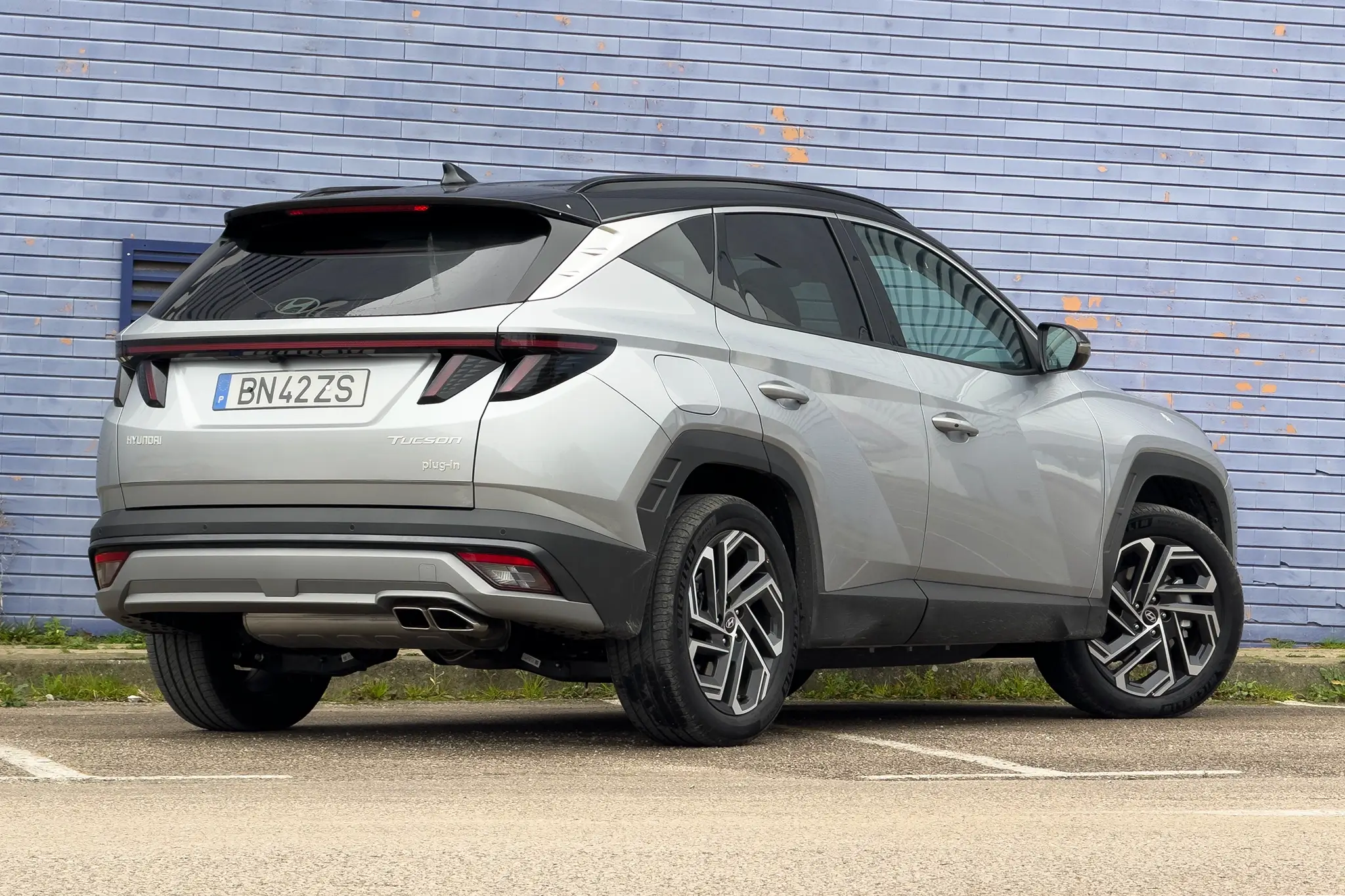 Hyundai Tucson PHEV - 3/4 de traseira