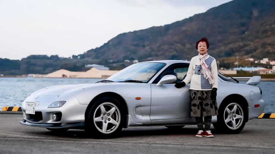 Mazda RX-7 Naoko Nishimoto - vista lateral