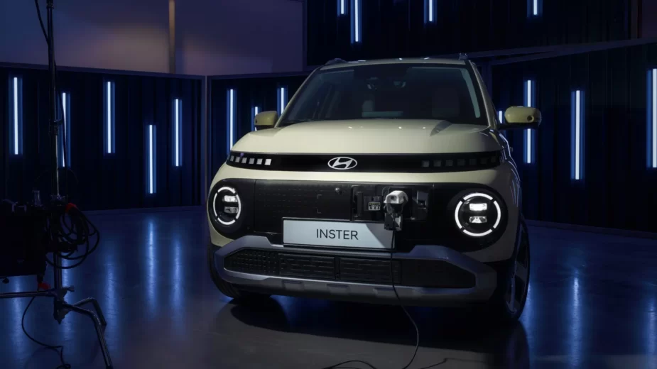 Hyundai Inster frente