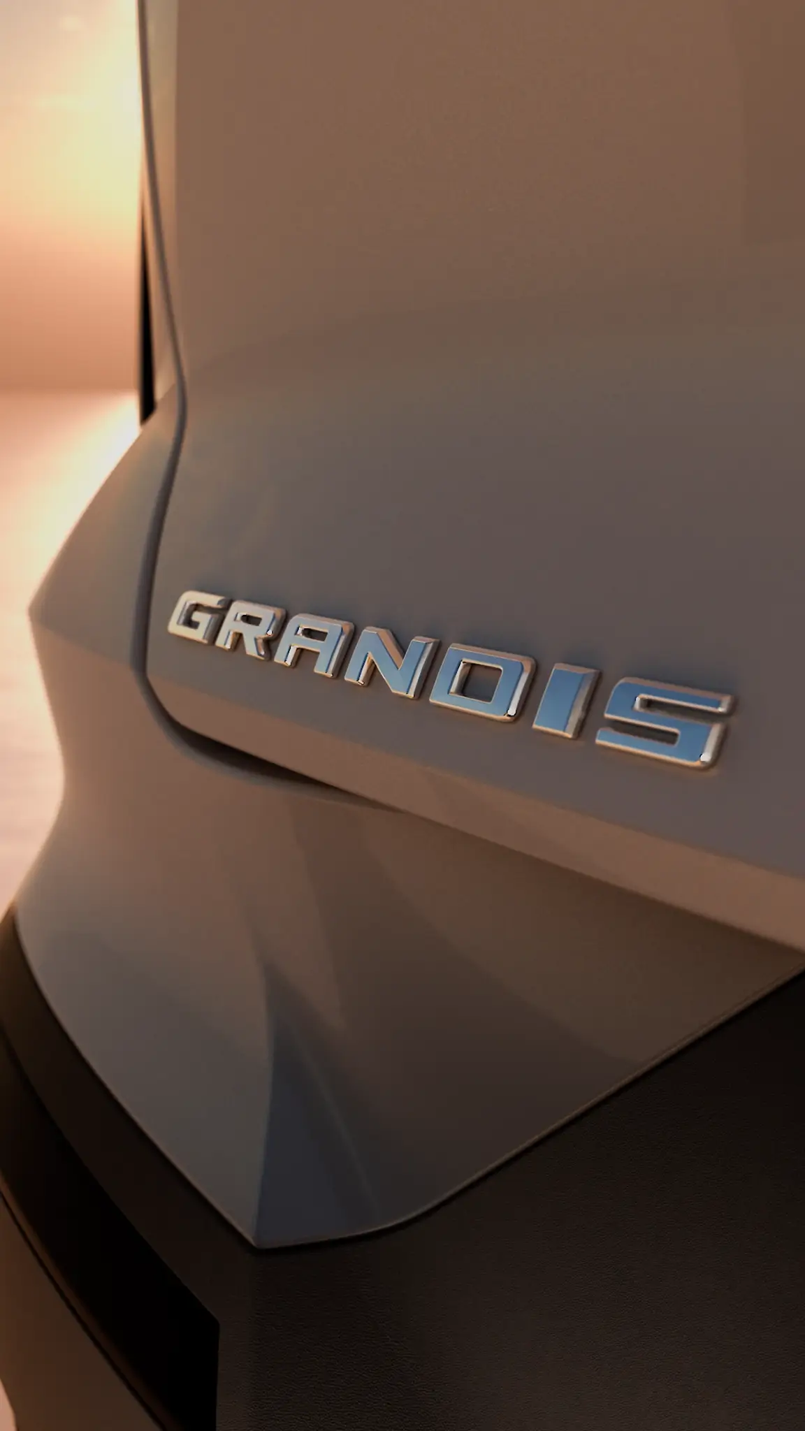 Mitsubishi Grandis teaser - designação