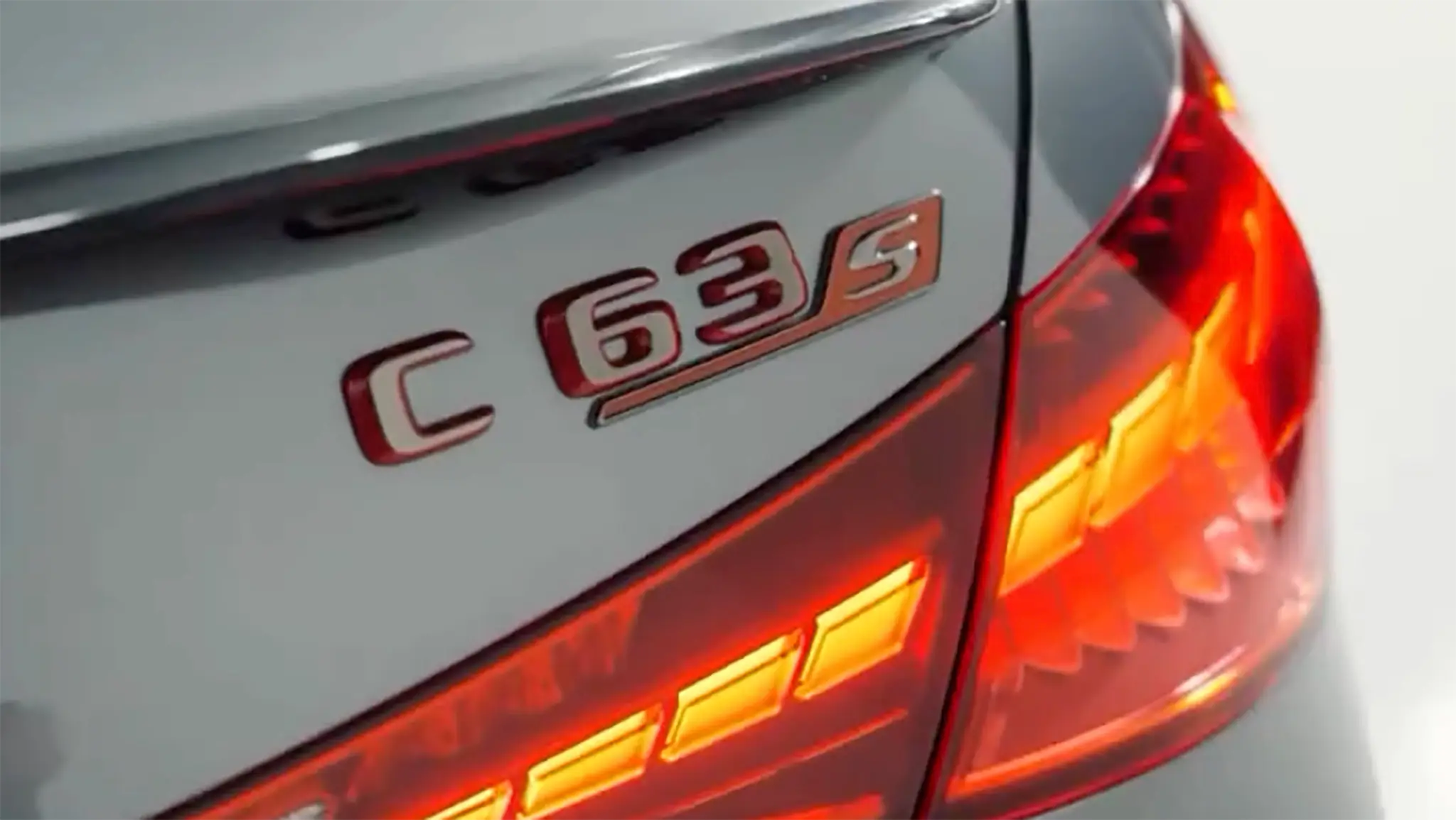 VUK C63 AMG V8 - designação