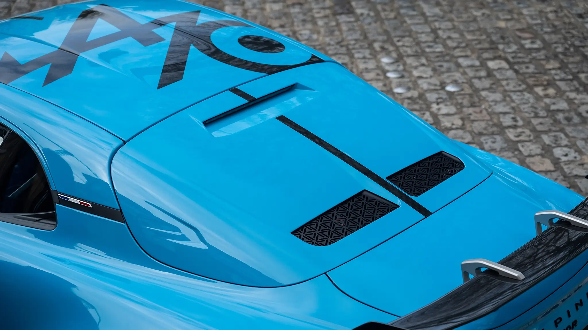 Alpine A110 R 70 - detalhe do tejadilho