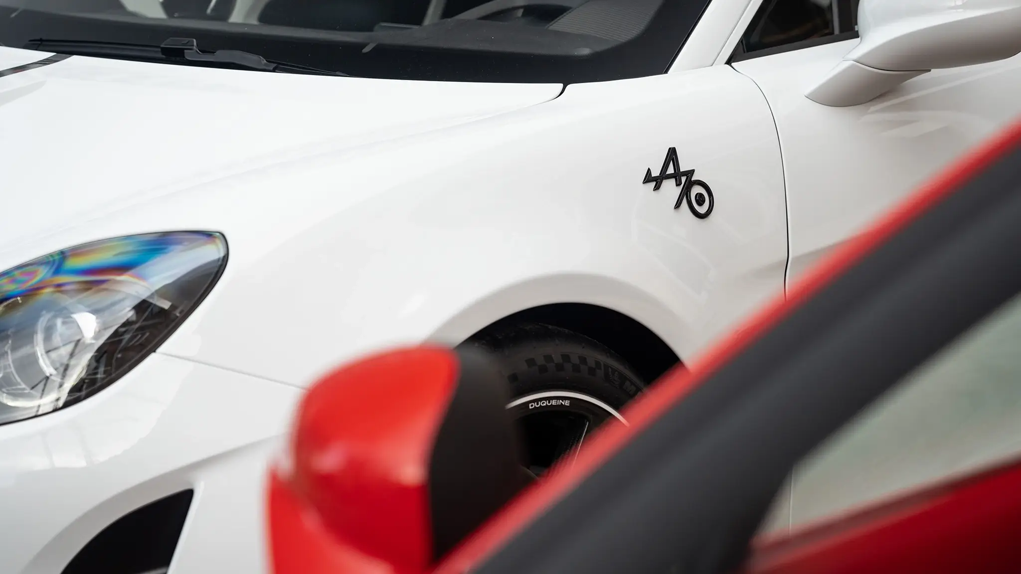 Alpine A110 R 70 - detalhe da lateral