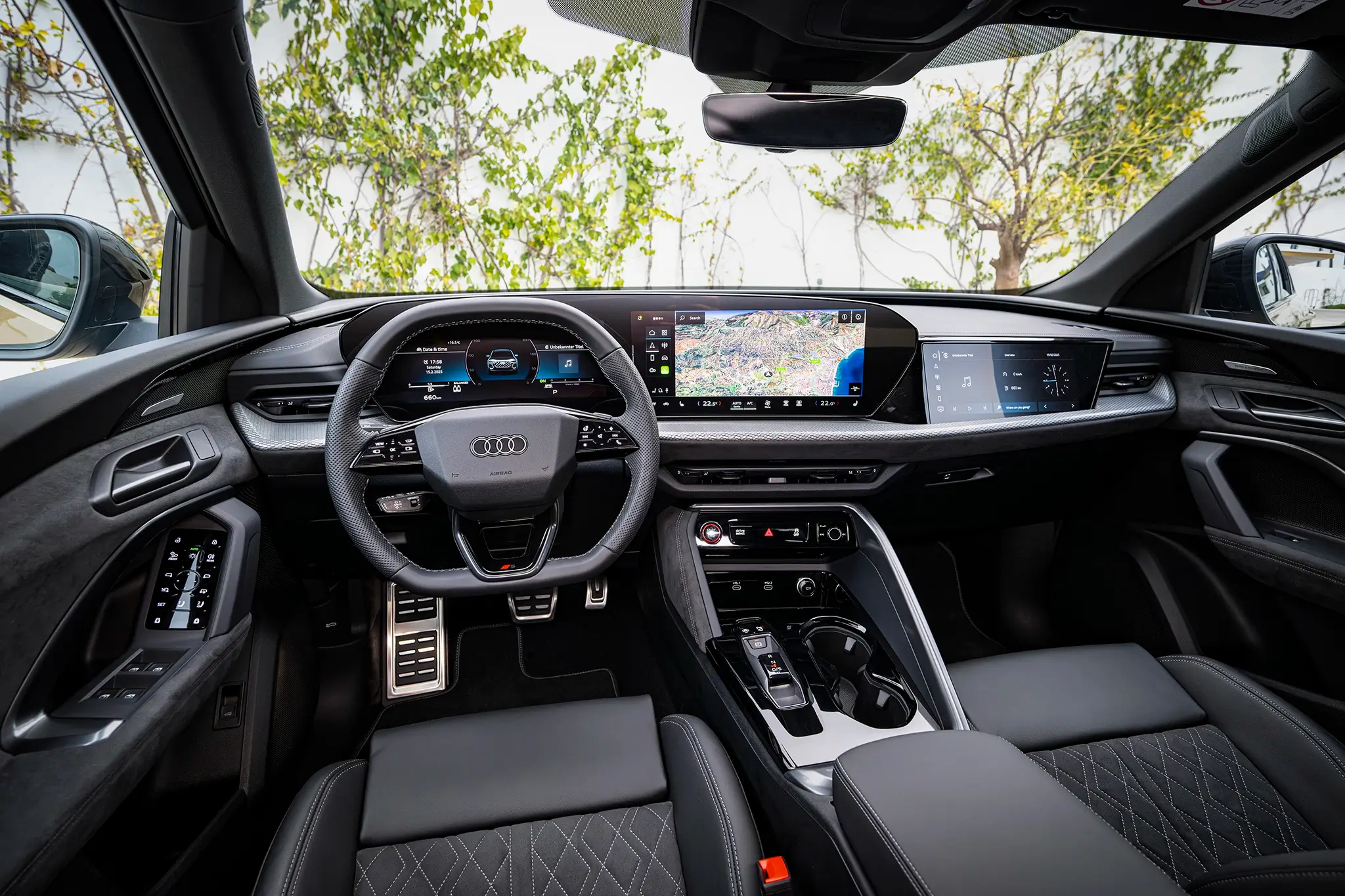 Audi Q5 2025 - interior