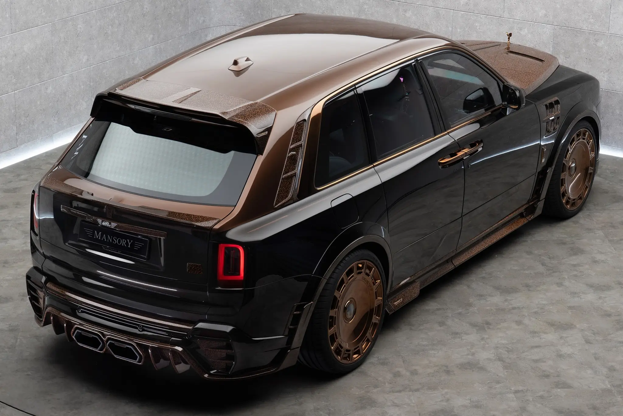 Mansory Linea D`Arabo MY’25 - vista de traseira