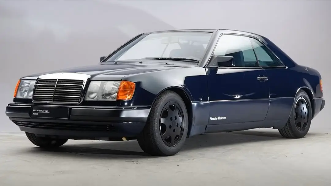 mula de testes Mercedes-Benz C124 com motoro V8 Porsche