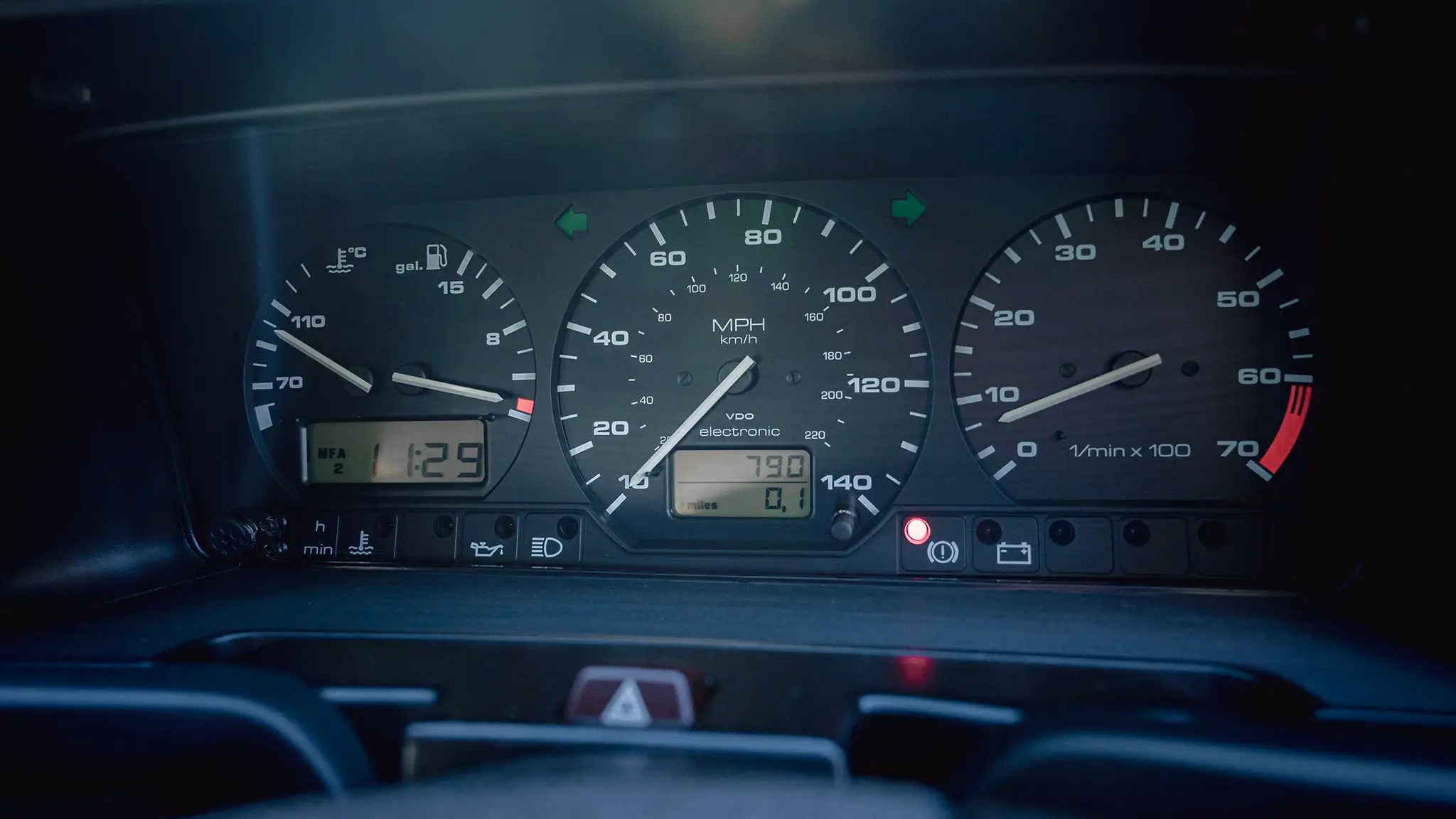 Volkswagen Passat 2.0 leilão - painel de instrumentos